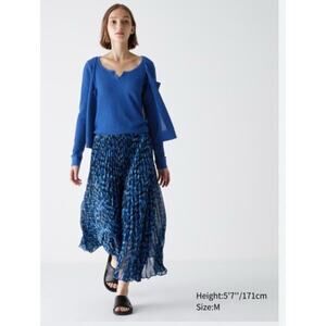 Uniqlo Skirt Womens XS Blue Pleated Flowy Lined Bohemian Party Career Office